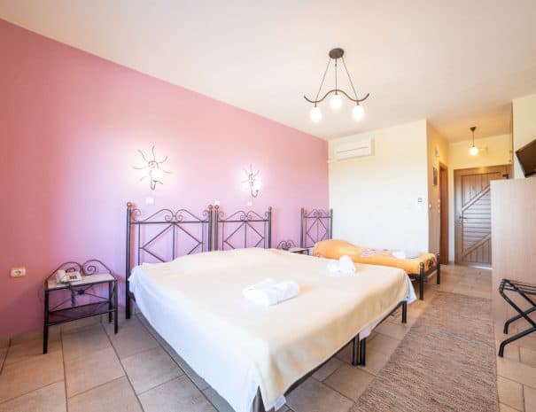 Triple room hotel Erodios lake kerkini